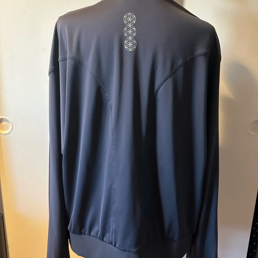 Women jacket size large - Picture 2 of 6